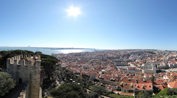 CASTELO DE SÃO JORGE VIEWPOINT