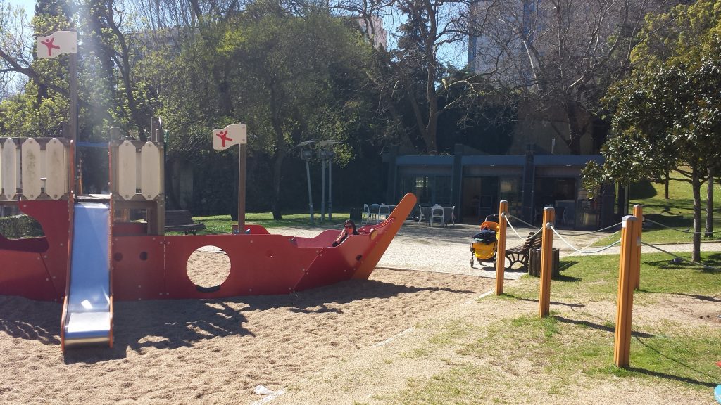 PARQUE INFANTIL PARA NIÑOS