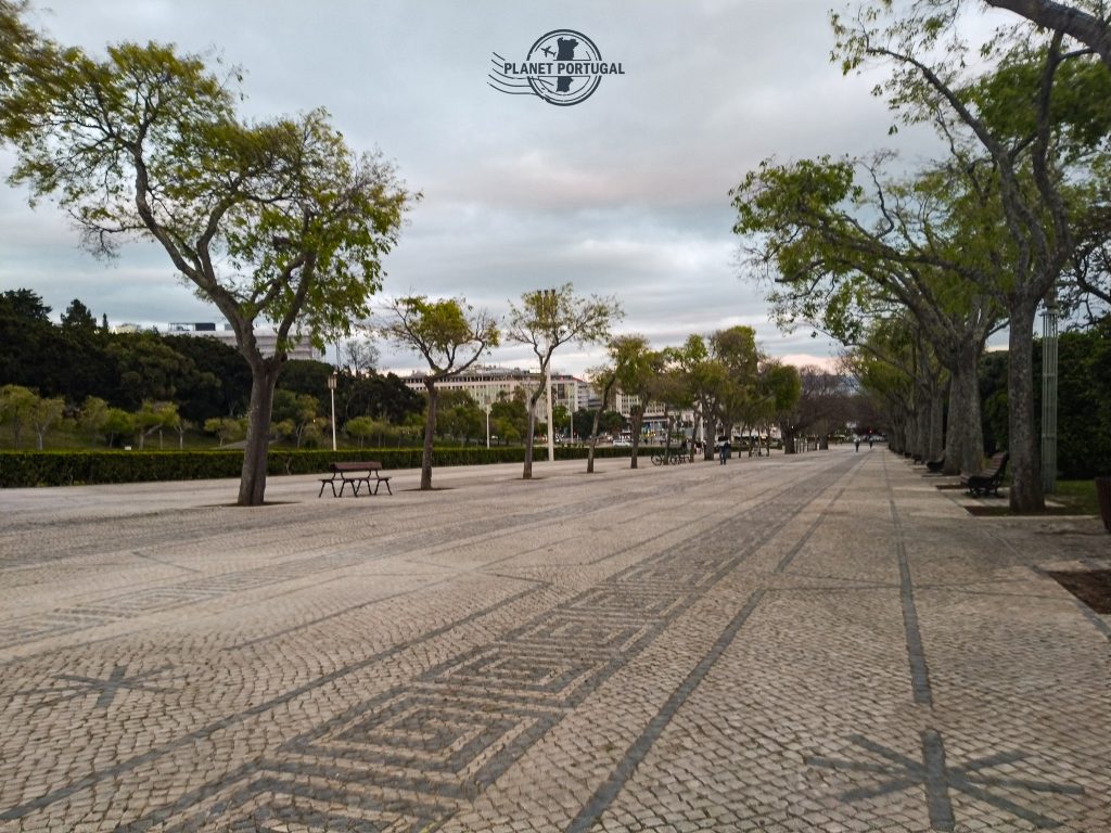 PASSEAR A PÉ NO PARQUE EDUARDIO VII